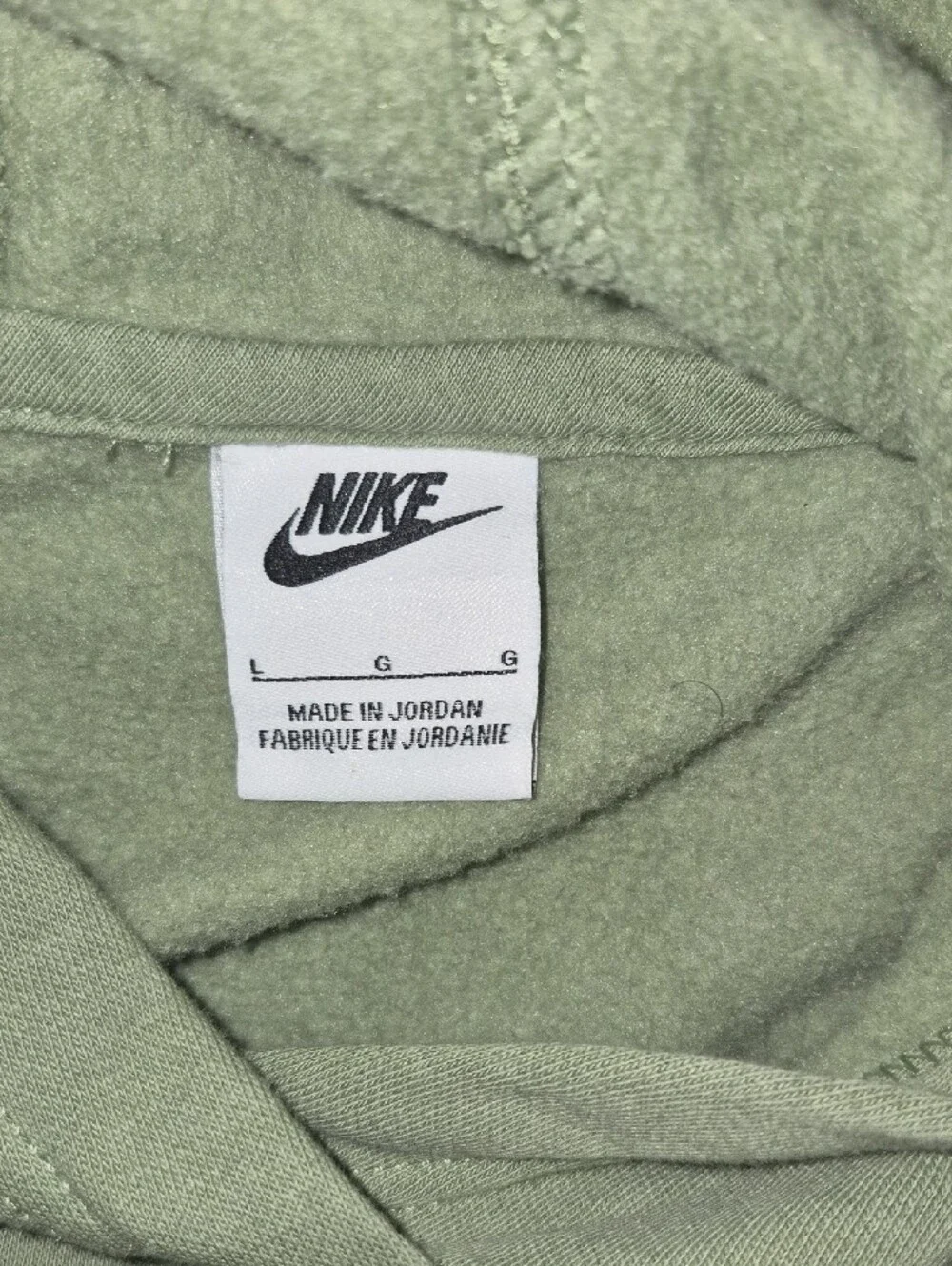 Nike hooded pullover